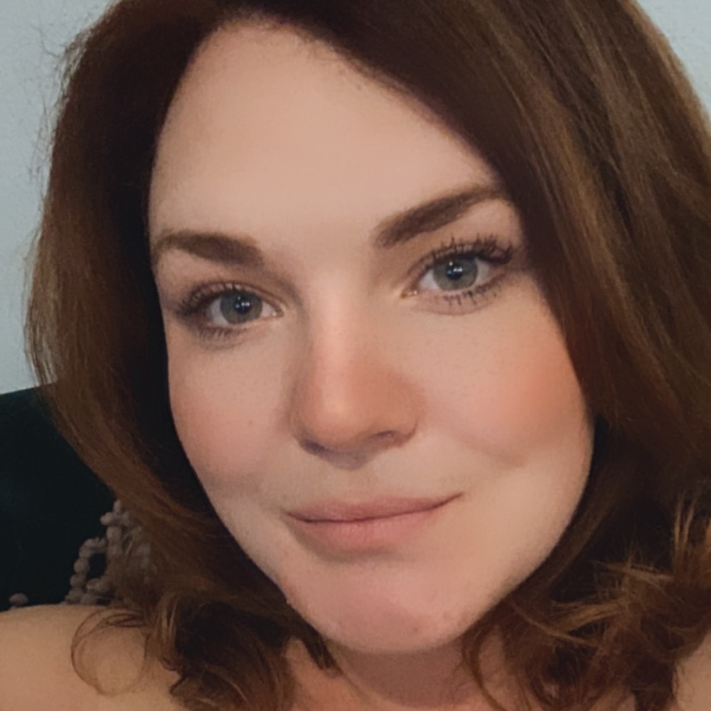 Meet your Posher, Alexandra